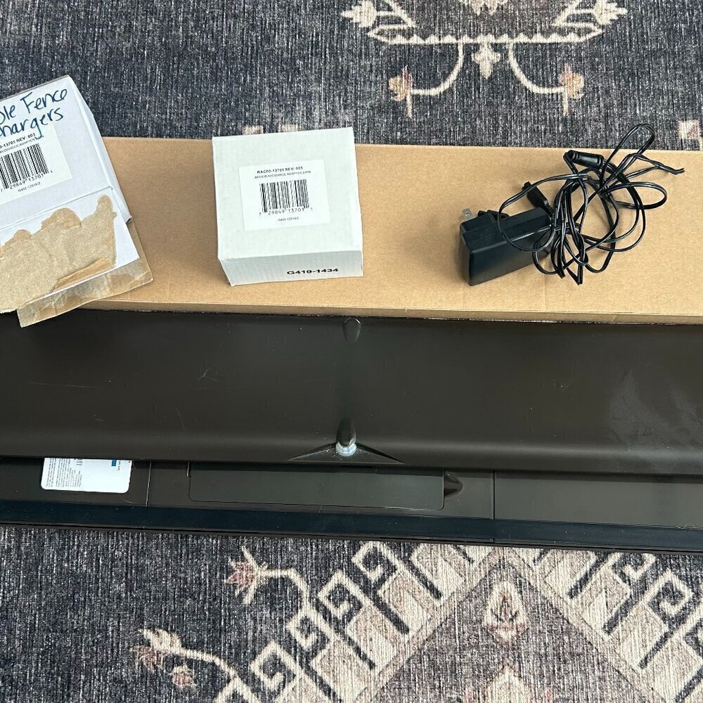 Invisible Fence Shields Gate Transmitter Indoor Wireless Dog Boundary Plus 14682